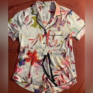 Stars Above White and Floral Print Set